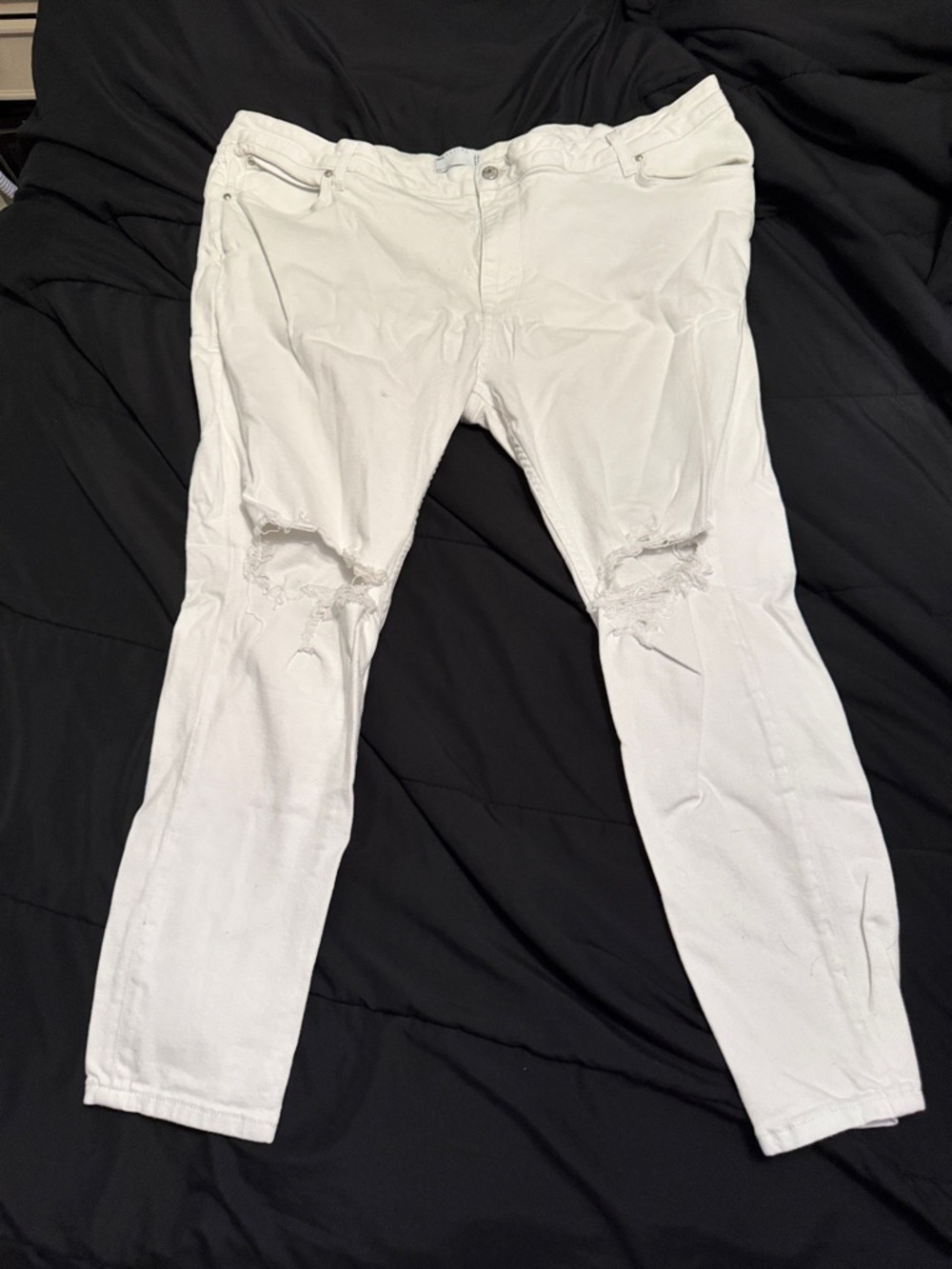 ASOS White Slim Straight Jeans with Knee Rips